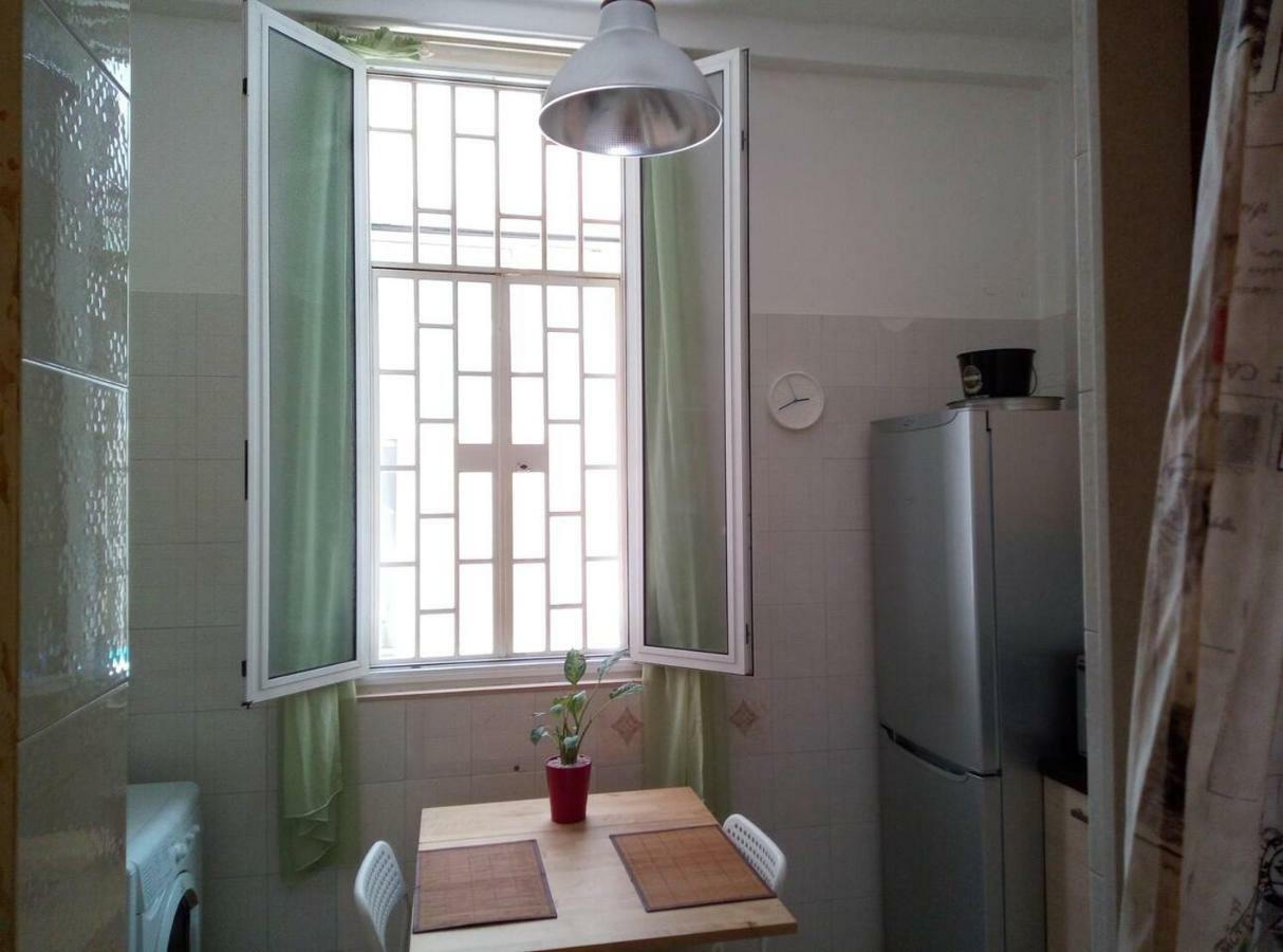 Campus House Apartment Bari Luaran gambar