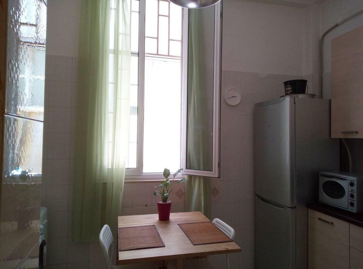 Campus House Apartment Bari Luaran gambar