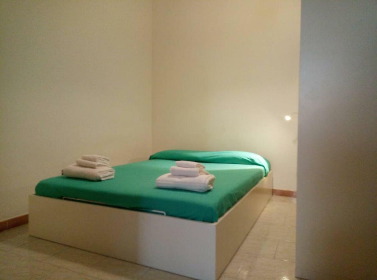 Campus House Apartment Bari Luaran gambar