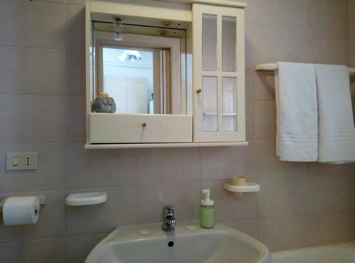 Campus House Apartment Bari Luaran gambar